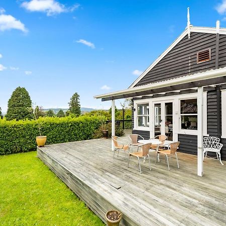 Springfield Rise Lodge - Rotorua Holiday Home Exteriör bild