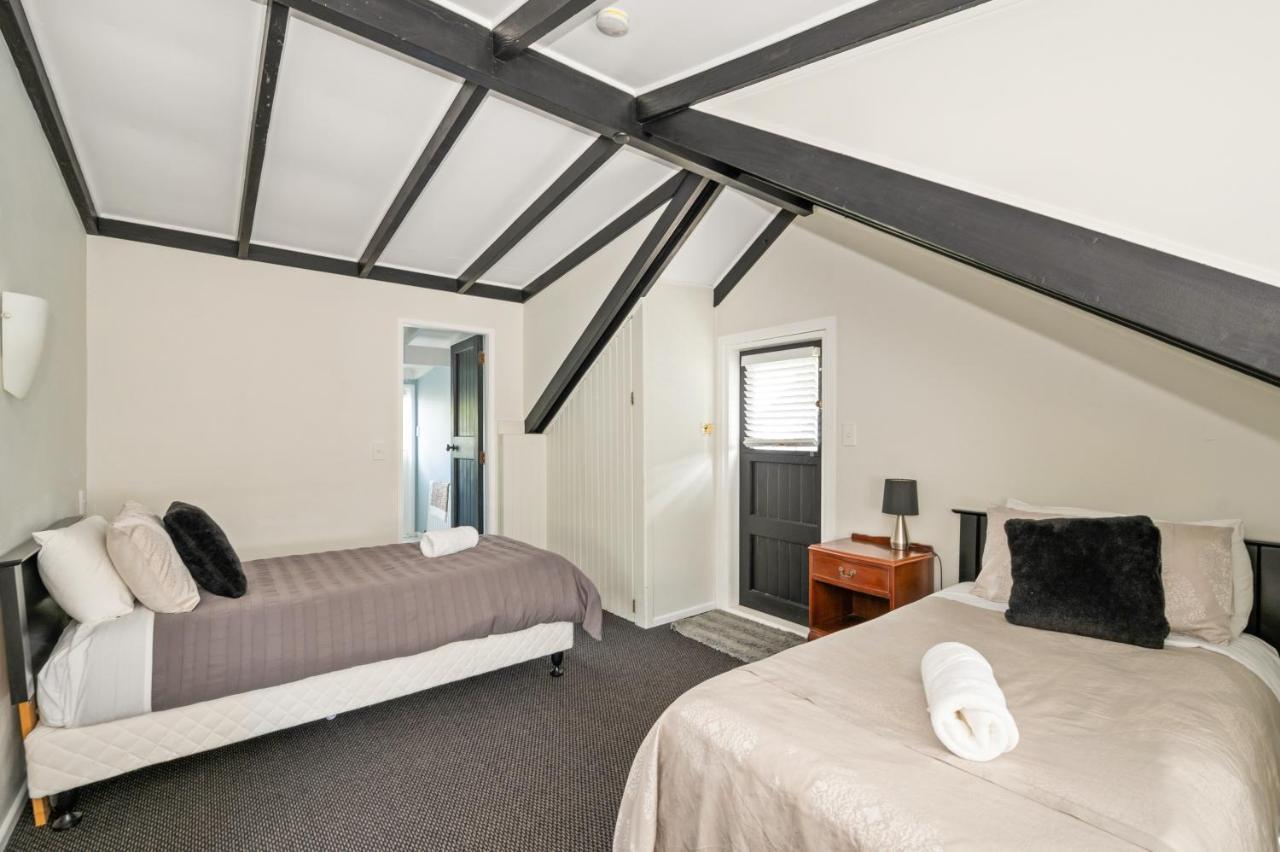 Springfield Rise Lodge - Rotorua Holiday Home Exteriör bild