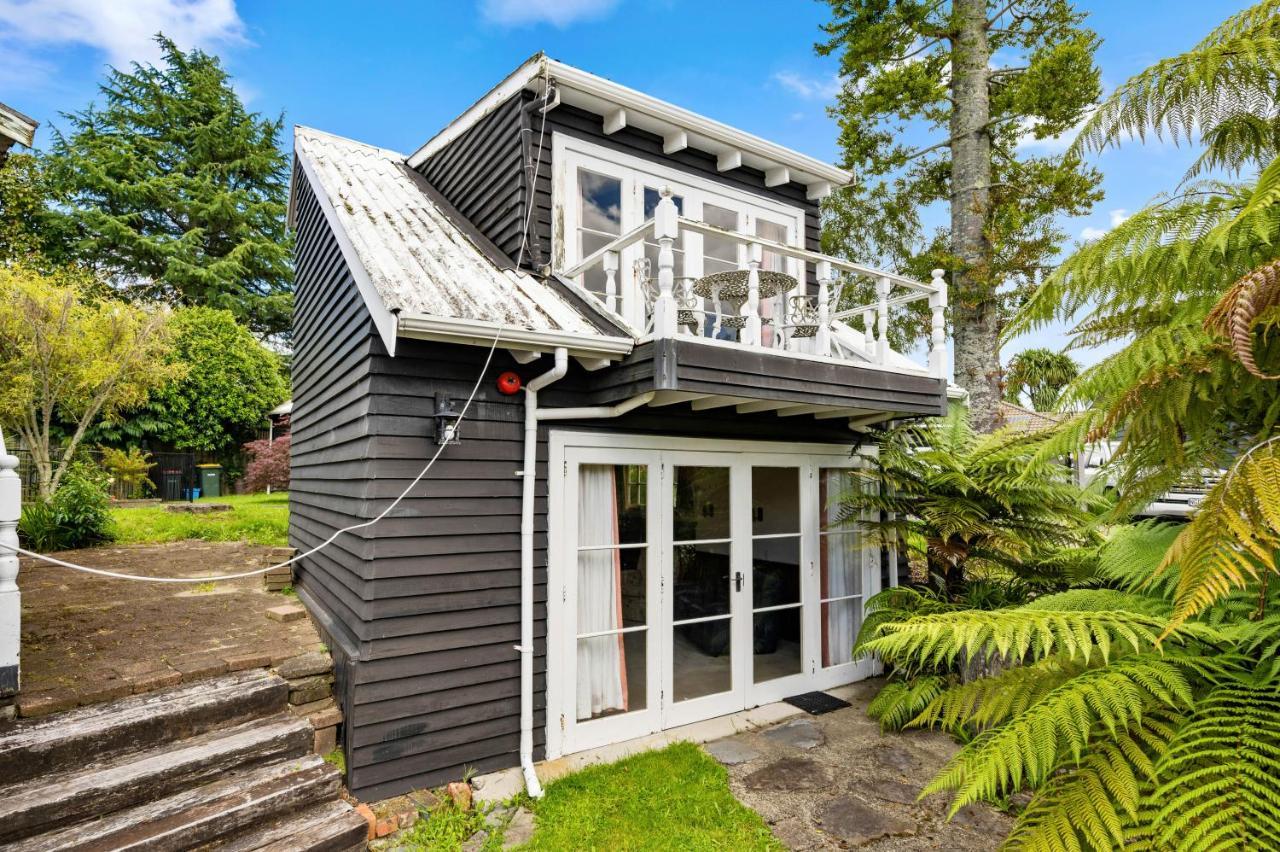 Springfield Rise Lodge - Rotorua Holiday Home Exteriör bild